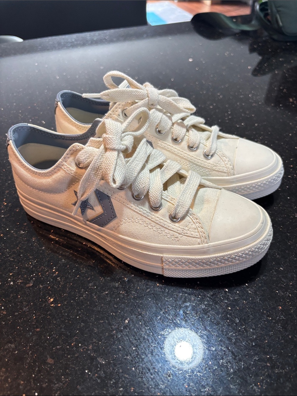 Converse Kids Low-Top Sneakers in Off-White with Light Blue Accent